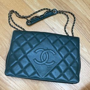 Chanel Lambskin Quilted Small Diamond CC Flap Bag in Green/Grey
